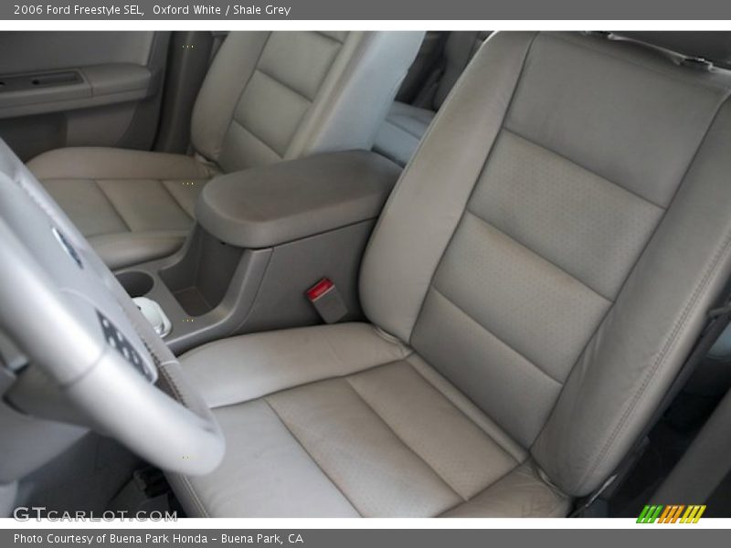 Oxford White / Shale Grey 2006 Ford Freestyle SEL