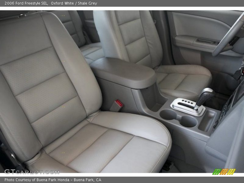 Oxford White / Shale Grey 2006 Ford Freestyle SEL