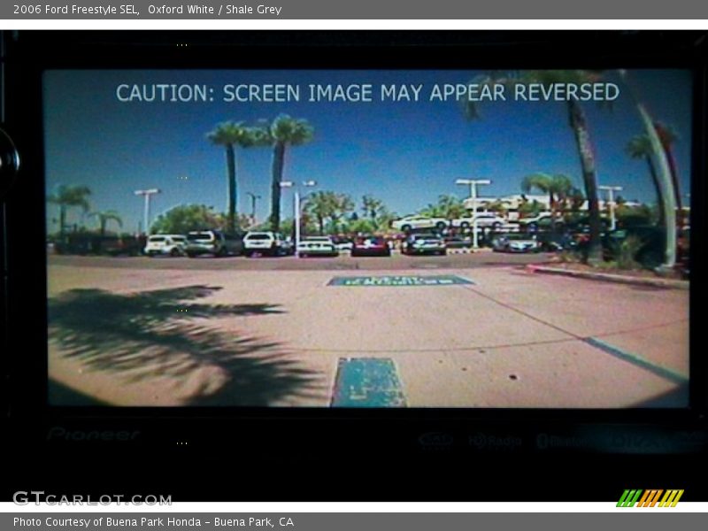 Oxford White / Shale Grey 2006 Ford Freestyle SEL
