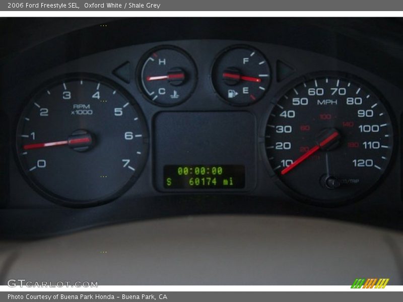 Oxford White / Shale Grey 2006 Ford Freestyle SEL
