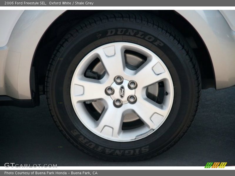 Oxford White / Shale Grey 2006 Ford Freestyle SEL