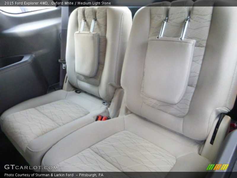 Oxford White / Medium Light Stone 2015 Ford Explorer 4WD
