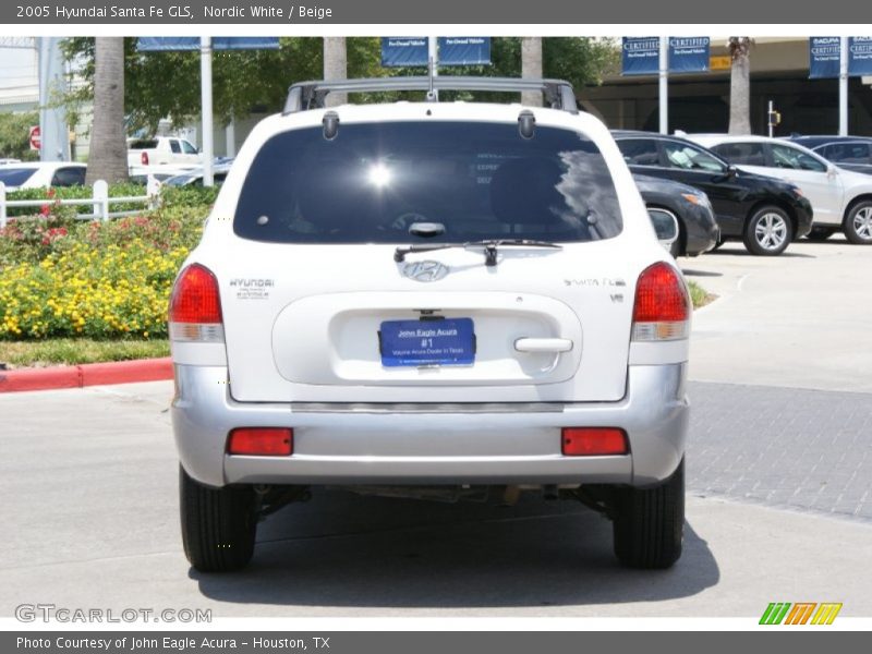 Nordic White / Beige 2005 Hyundai Santa Fe GLS
