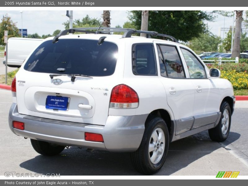 Nordic White / Beige 2005 Hyundai Santa Fe GLS
