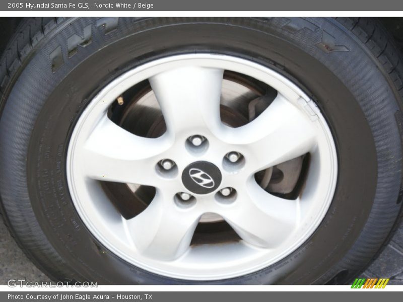 Nordic White / Beige 2005 Hyundai Santa Fe GLS