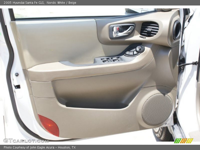 Nordic White / Beige 2005 Hyundai Santa Fe GLS