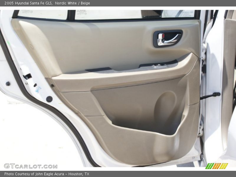 Nordic White / Beige 2005 Hyundai Santa Fe GLS