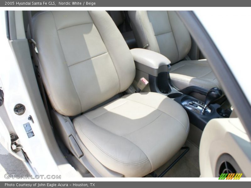 Nordic White / Beige 2005 Hyundai Santa Fe GLS