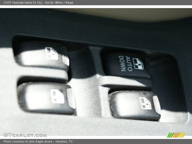 Nordic White / Beige 2005 Hyundai Santa Fe GLS