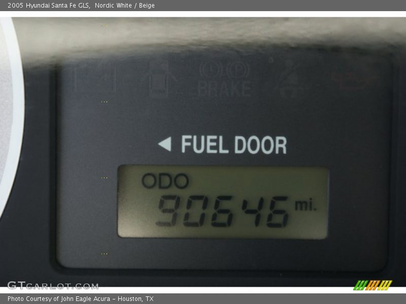 Nordic White / Beige 2005 Hyundai Santa Fe GLS