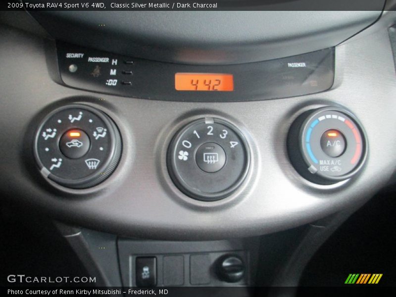 Classic Silver Metallic / Dark Charcoal 2009 Toyota RAV4 Sport V6 4WD