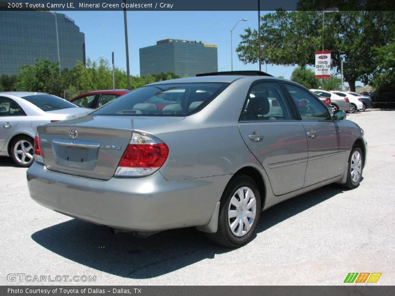 Mineral Green Opalescent / Gray 2005 Toyota Camry LE