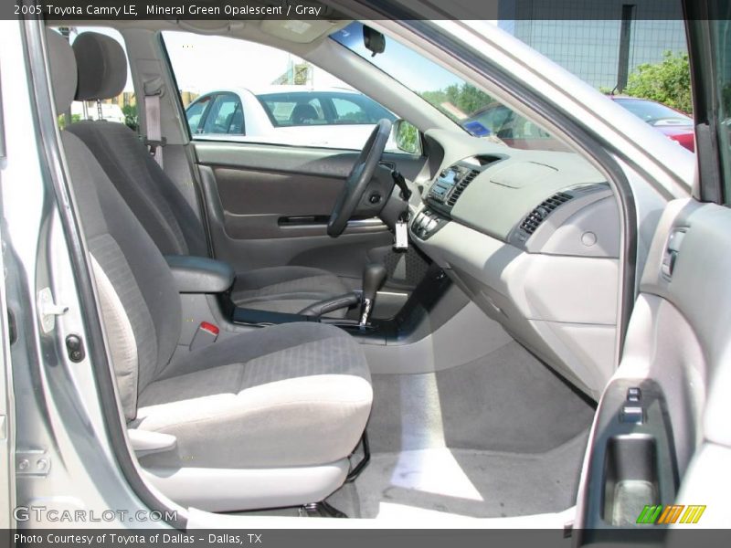Mineral Green Opalescent / Gray 2005 Toyota Camry LE