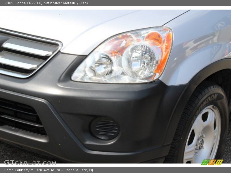 Satin Silver Metallic / Black 2005 Honda CR-V LX