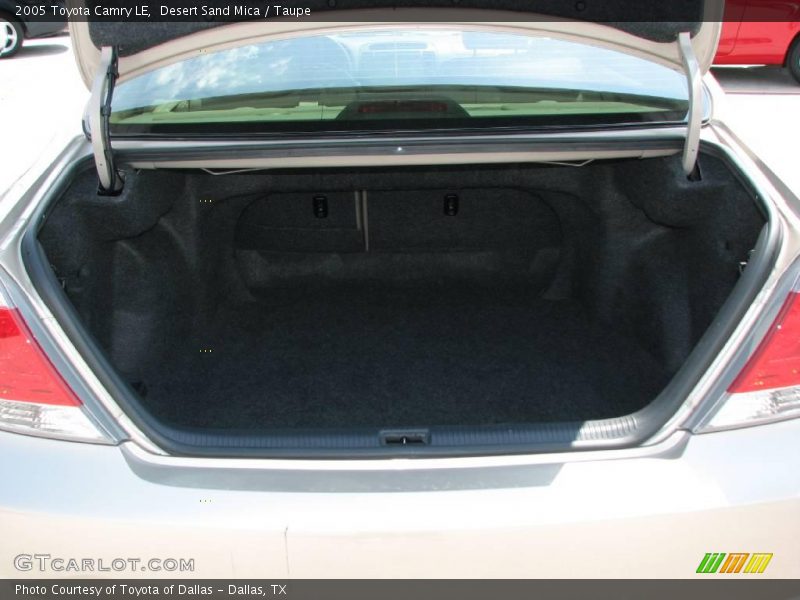 Desert Sand Mica / Taupe 2005 Toyota Camry LE