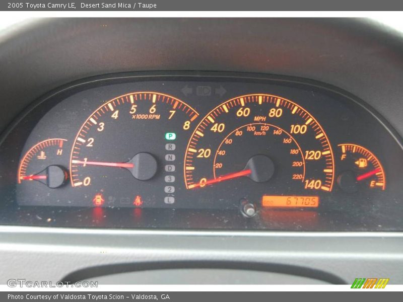 Desert Sand Mica / Taupe 2005 Toyota Camry LE