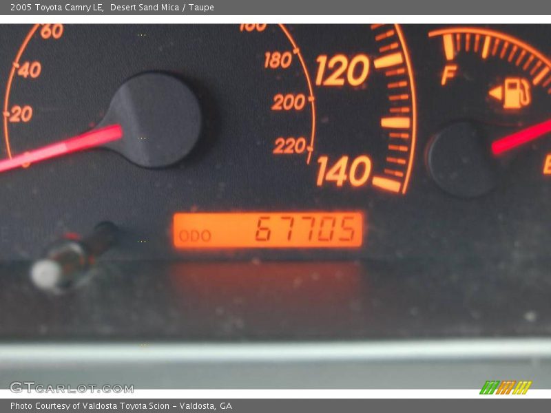 Desert Sand Mica / Taupe 2005 Toyota Camry LE