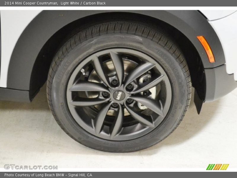 Light White / Carbon Black 2014 Mini Cooper Countryman