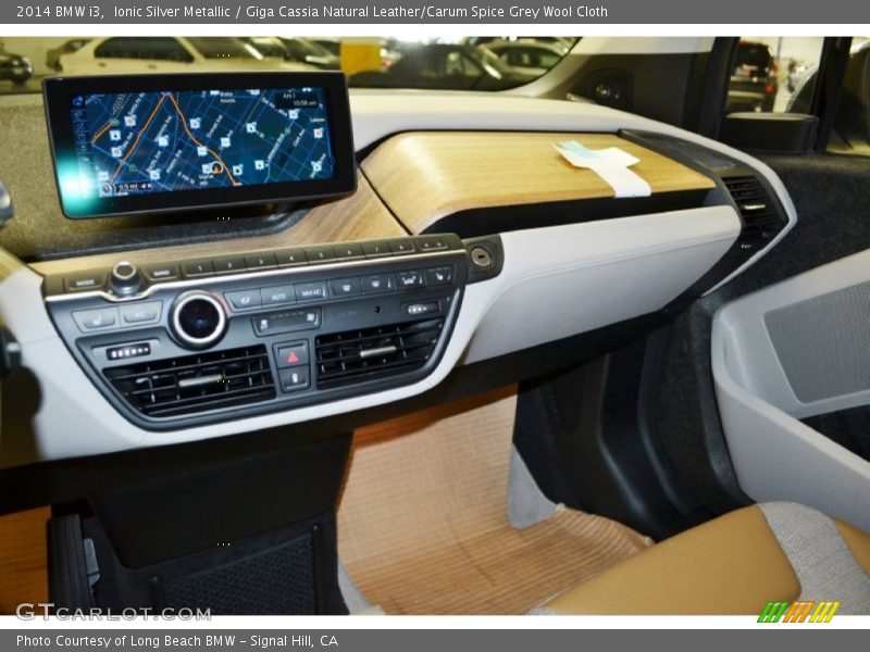 Ionic Silver Metallic / Giga Cassia Natural Leather/Carum Spice Grey Wool Cloth 2014 BMW i3
