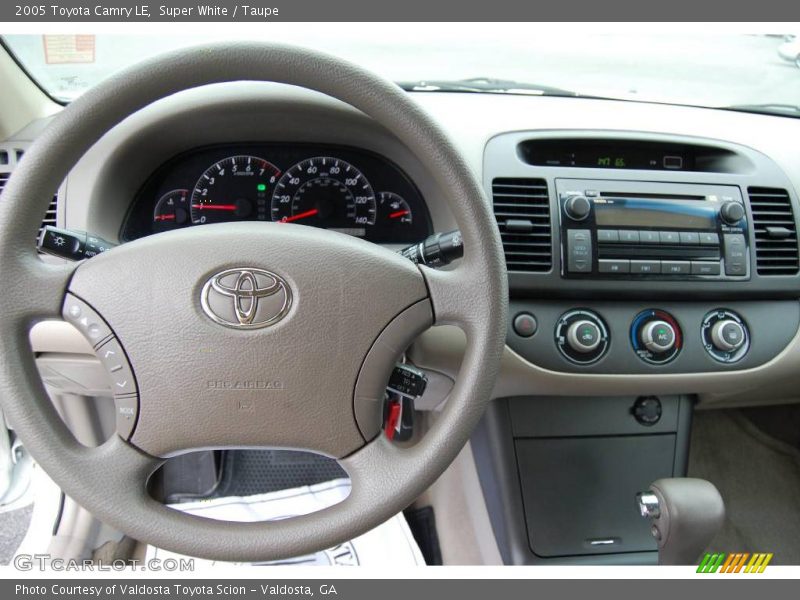 Super White / Taupe 2005 Toyota Camry LE