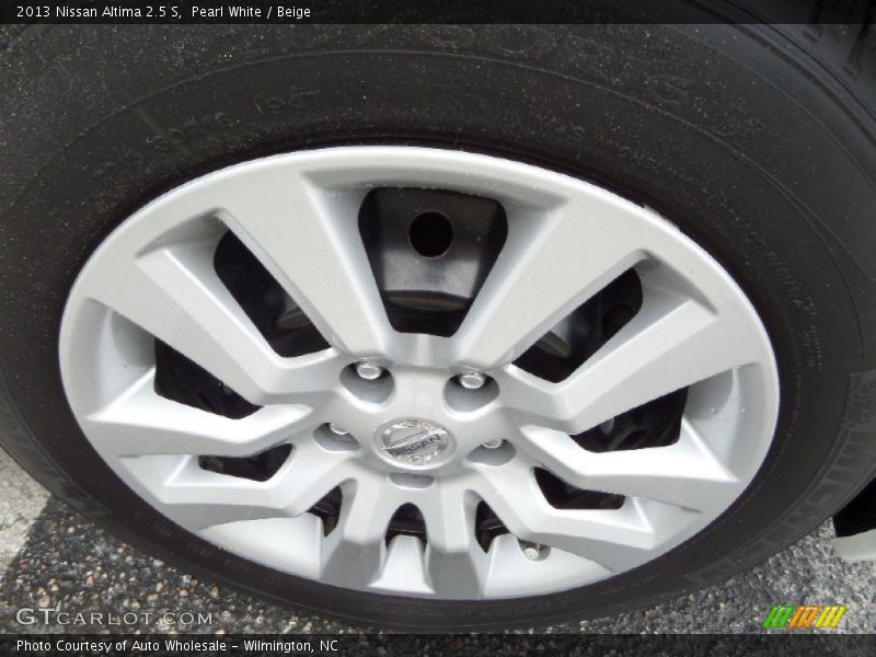 Pearl White / Beige 2013 Nissan Altima 2.5 S