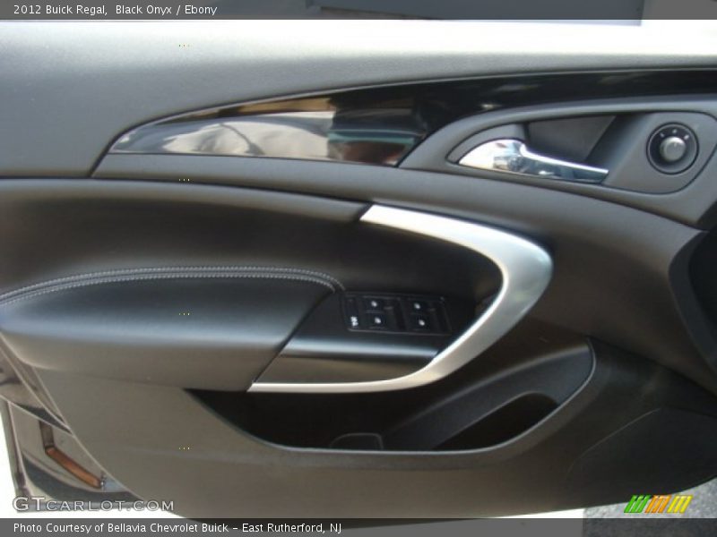Black Onyx / Ebony 2012 Buick Regal