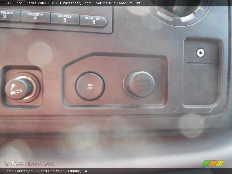 Ingot Silver Metallic / Medium Flint 2013 Ford E Series Van E350 XLT Passenger