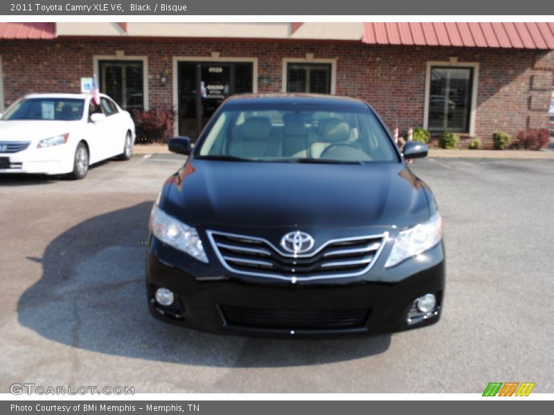 Black / Bisque 2011 Toyota Camry XLE V6