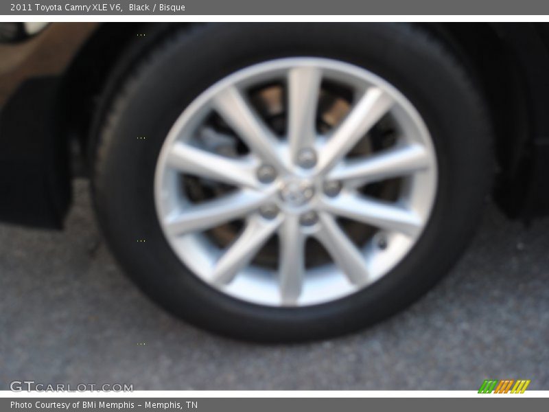 Black / Bisque 2011 Toyota Camry XLE V6