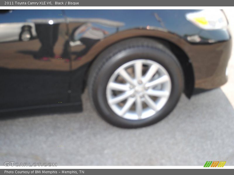 Black / Bisque 2011 Toyota Camry XLE V6