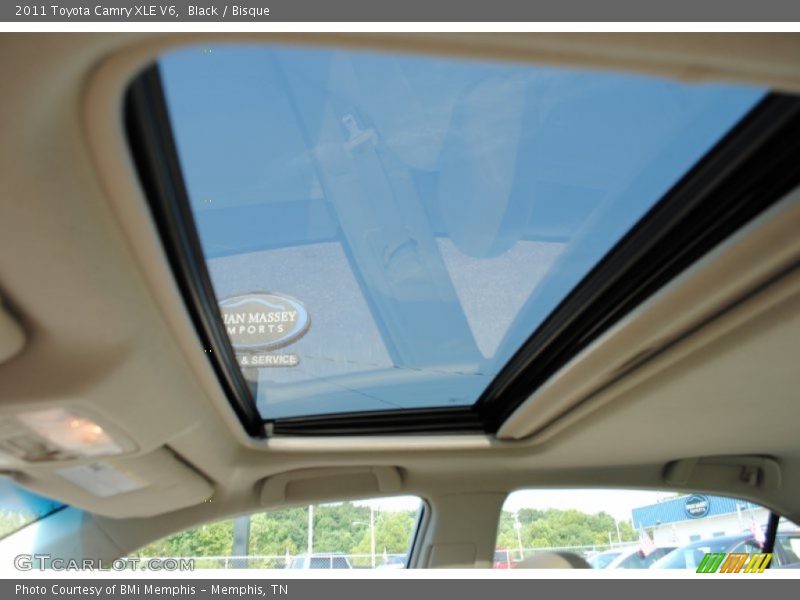 Black / Bisque 2011 Toyota Camry XLE V6