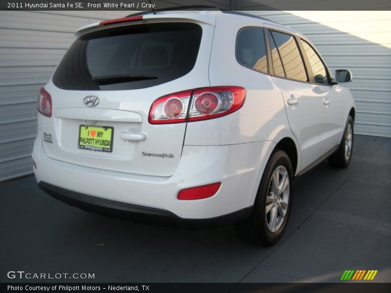 Frost White Pearl / Gray 2011 Hyundai Santa Fe SE
