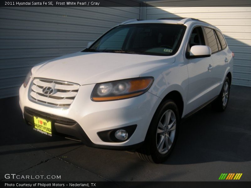 Frost White Pearl / Gray 2011 Hyundai Santa Fe SE