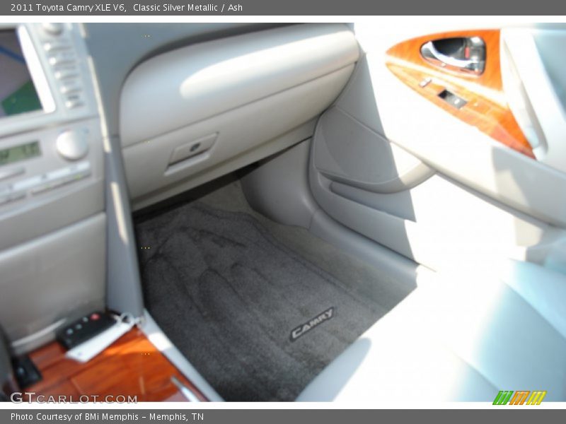 Classic Silver Metallic / Ash 2011 Toyota Camry XLE V6