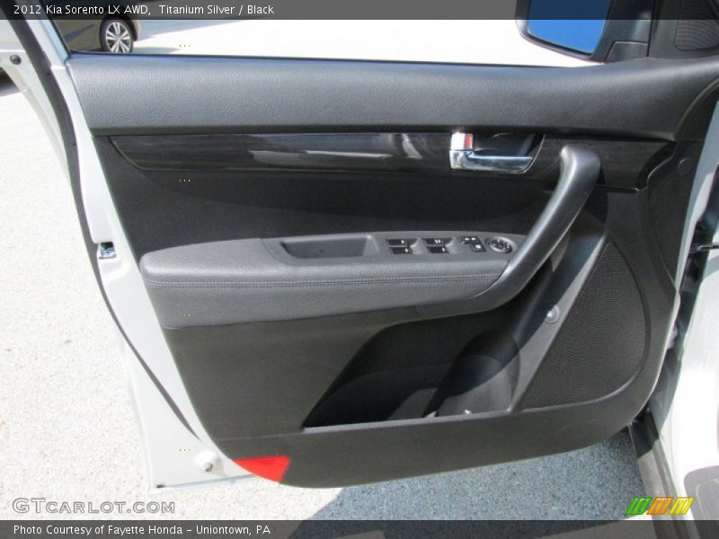 Titanium Silver / Black 2012 Kia Sorento LX AWD