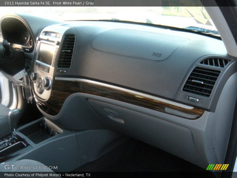 Frost White Pearl / Gray 2011 Hyundai Santa Fe SE