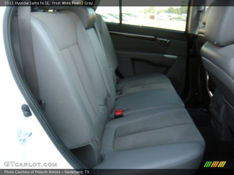 Frost White Pearl / Gray 2011 Hyundai Santa Fe SE