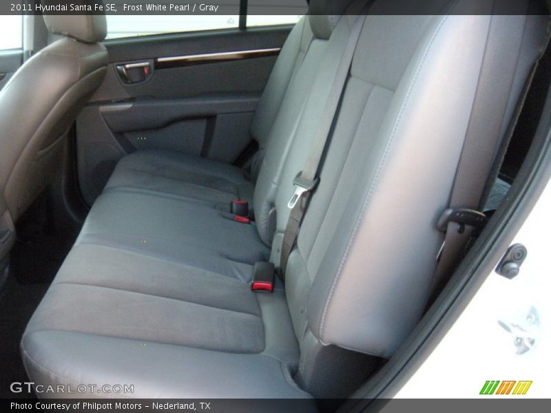 Frost White Pearl / Gray 2011 Hyundai Santa Fe SE