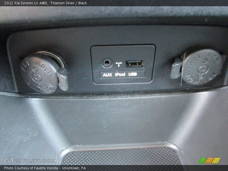 Titanium Silver / Black 2012 Kia Sorento LX AWD