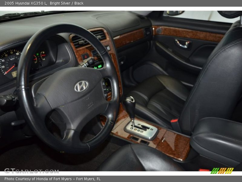 Bright Silver / Black 2005 Hyundai XG350 L