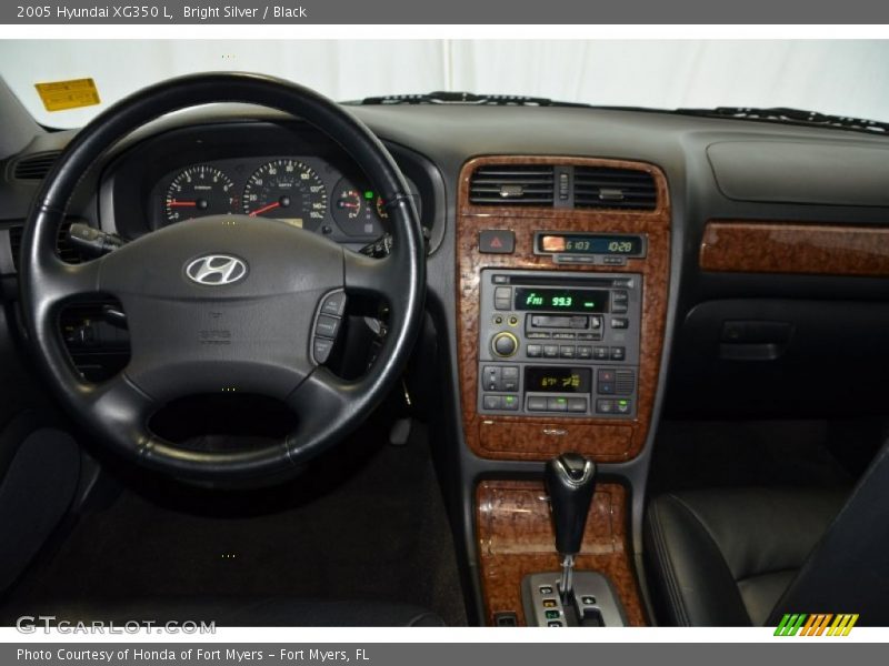 Bright Silver / Black 2005 Hyundai XG350 L