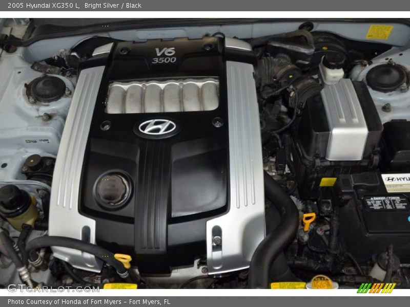 Bright Silver / Black 2005 Hyundai XG350 L