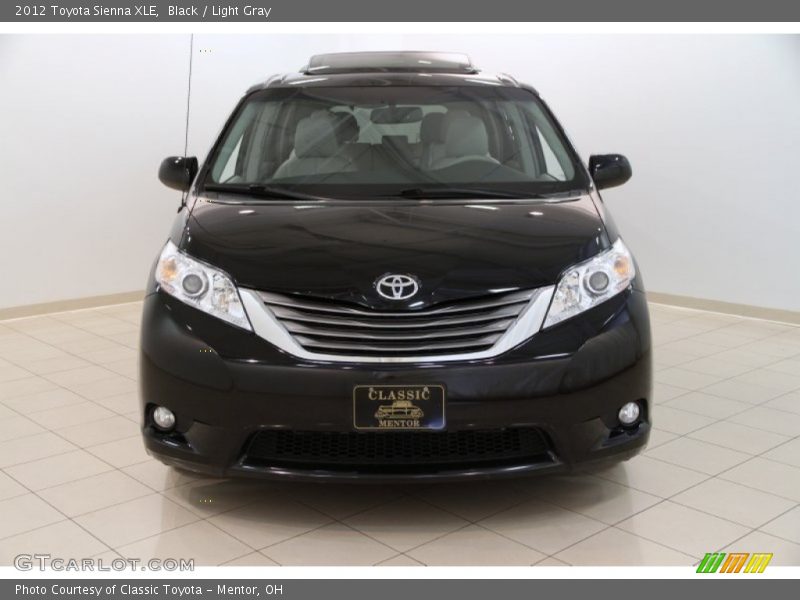 Black / Light Gray 2012 Toyota Sienna XLE