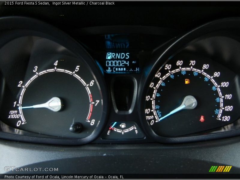 Ingot Silver Metallic / Charcoal Black 2015 Ford Fiesta S Sedan