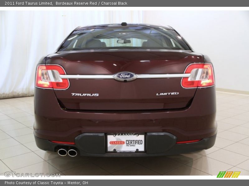 Bordeaux Reserve Red / Charcoal Black 2011 Ford Taurus Limited