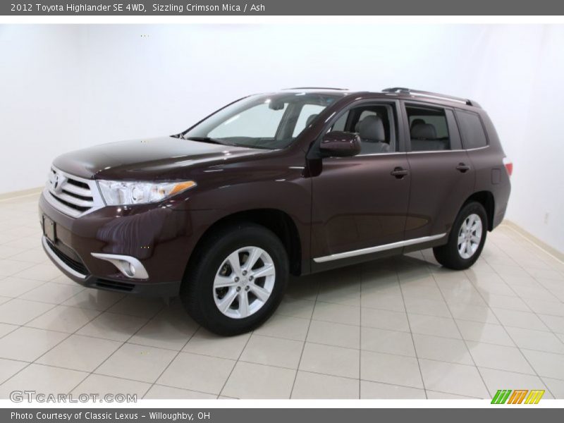 Front 3/4 View of 2012 Highlander SE 4WD