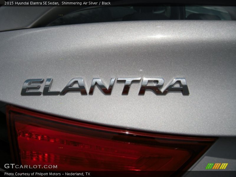 Shimmering Air Silver / Black 2015 Hyundai Elantra SE Sedan