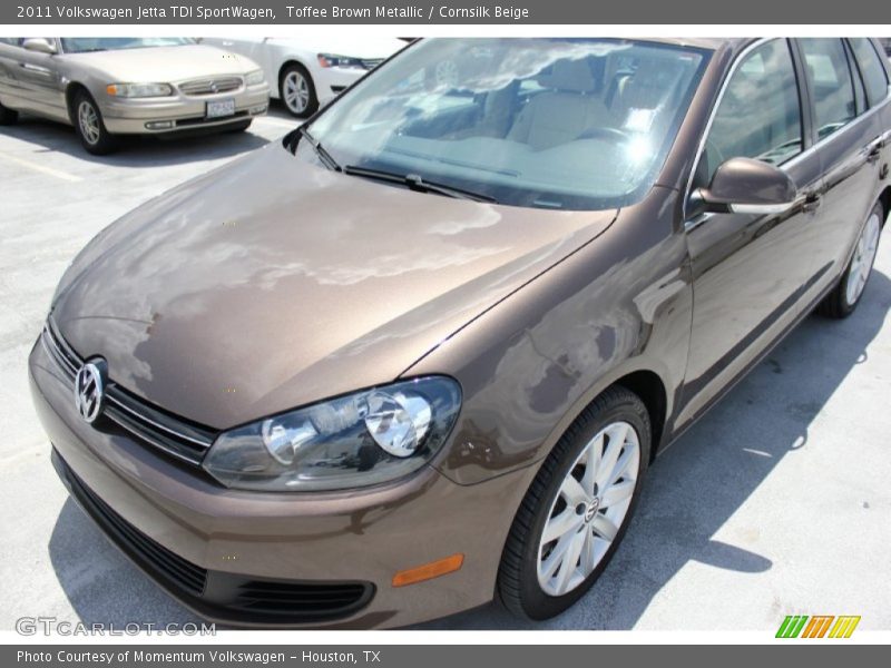 Toffee Brown Metallic / Cornsilk Beige 2011 Volkswagen Jetta TDI SportWagen