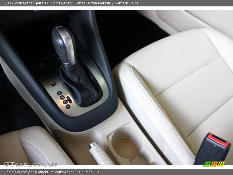 Toffee Brown Metallic / Cornsilk Beige 2011 Volkswagen Jetta TDI SportWagen