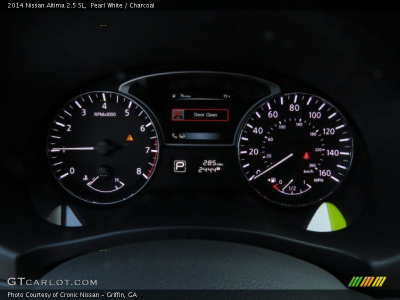 Pearl White / Charcoal 2014 Nissan Altima 2.5 SL